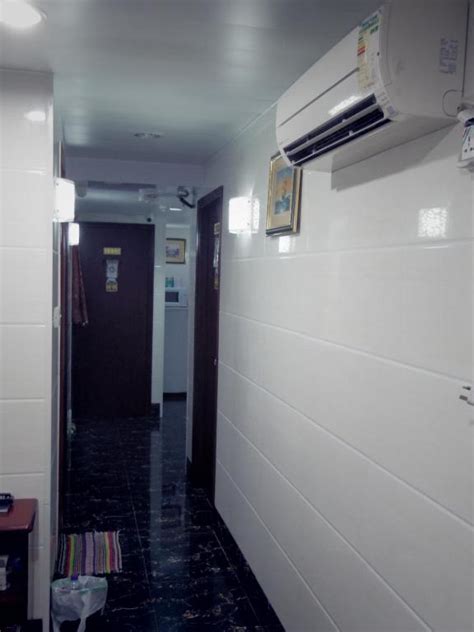 Mabuhay Hotel in Hong Kong .